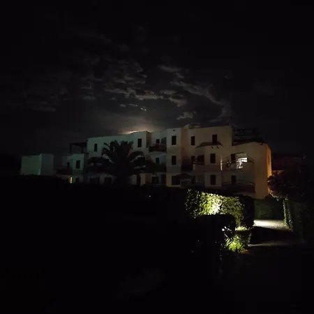 Les Capitelles 5 - Acces Direct A La Depuis Le Jardin - T2 Avec - 6 Pers - Jardin - Piscine - Parking